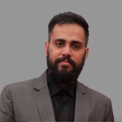 Hiren Akbari, CEO of Lifemaan